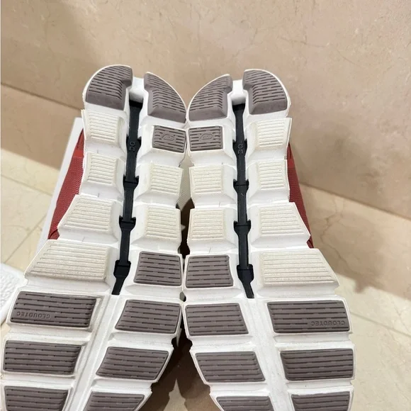 On Running Men’s Cloud 5 Sneakers | Size 11 - Picture 7 of 8